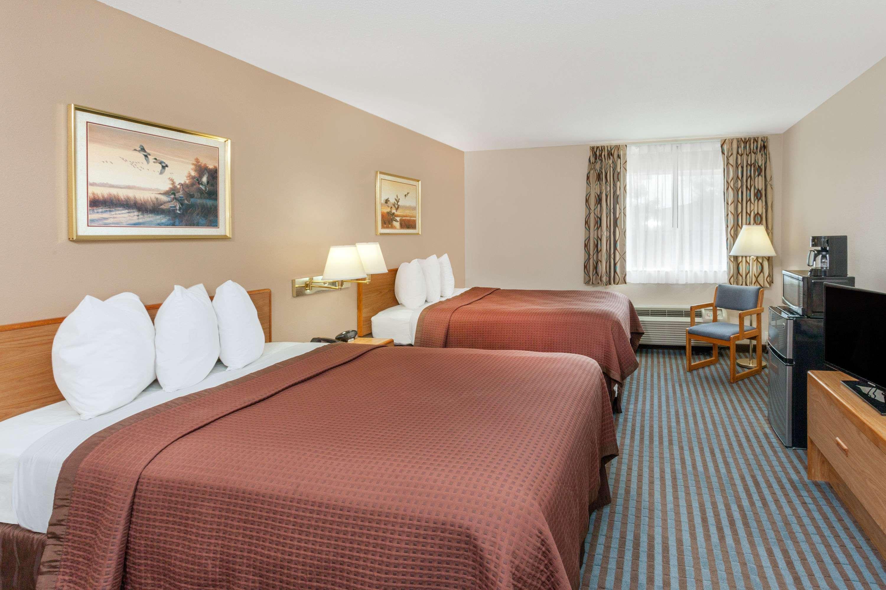 Days Inn By Wyndham Charleston Ngoại thất bức ảnh